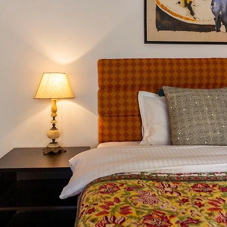 Neelam Bed & Breakfast Calcutta Extérieur photo