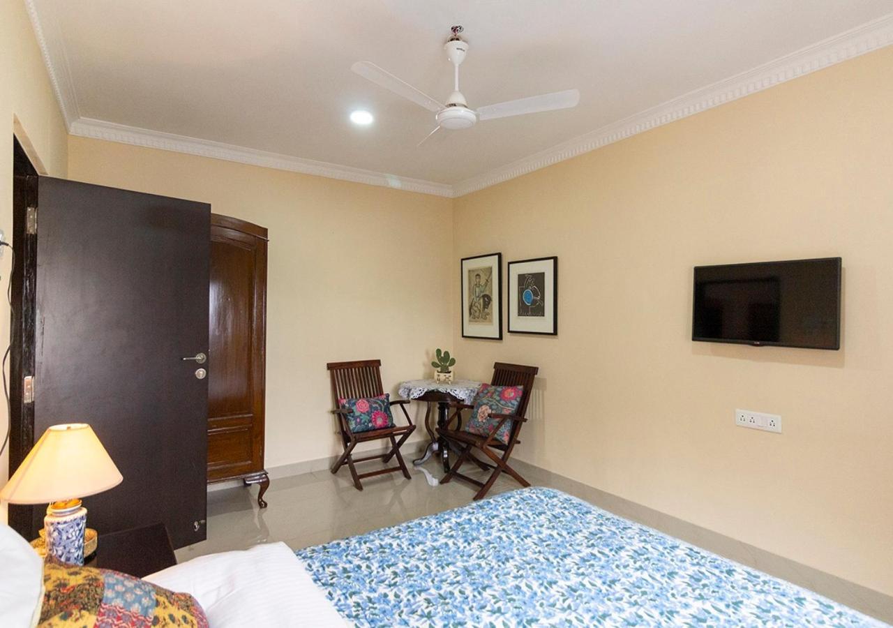 Neelam Bed & Breakfast Calcutta Extérieur photo