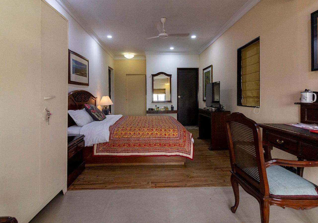 Neelam Bed & Breakfast Calcutta Extérieur photo